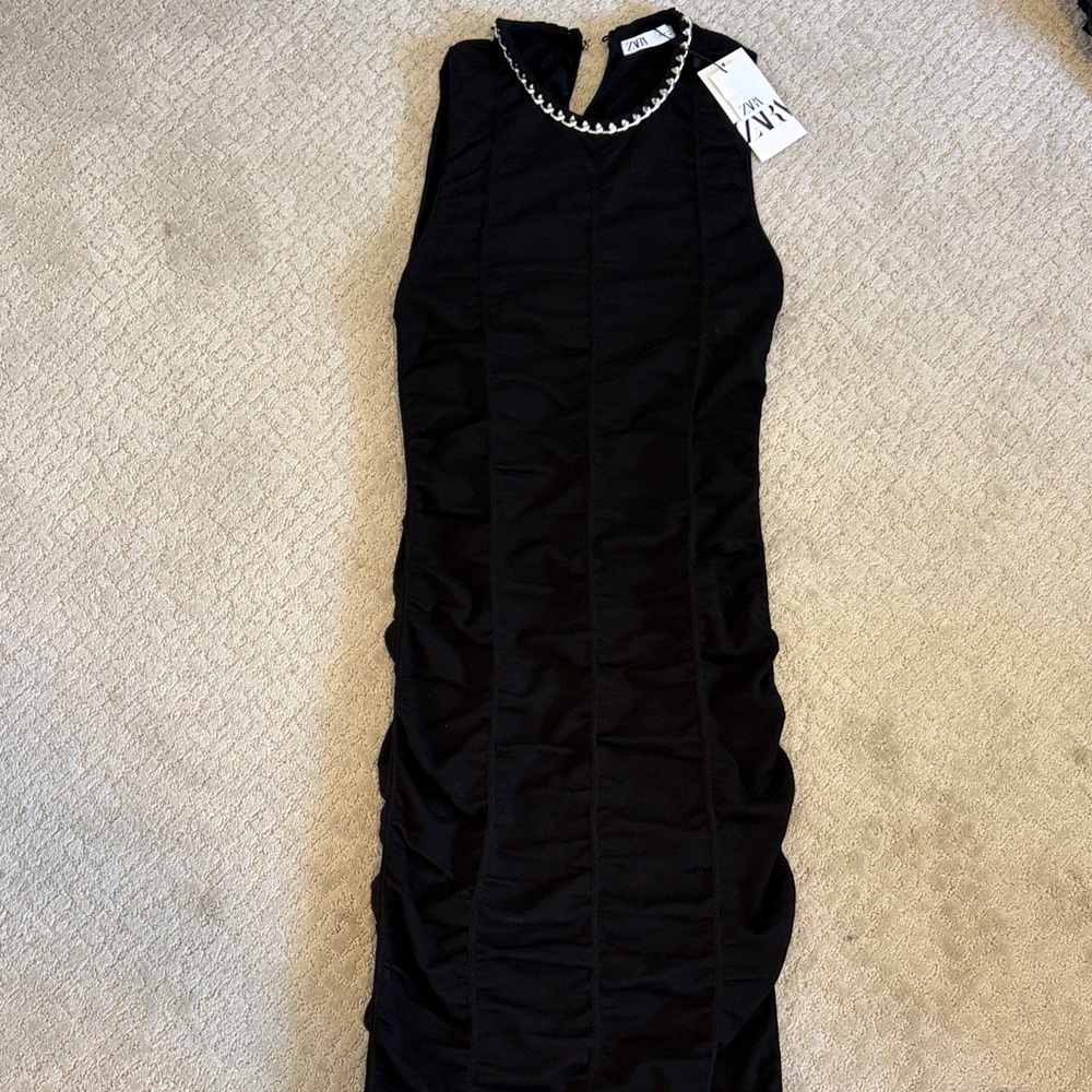 Zara Elegant Black Sleeveless Dress